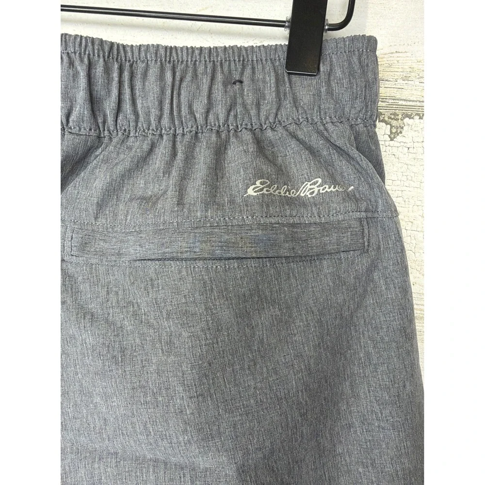 Eddie Bauer Performance Shorts Men Small Gray Elastic Waist Gorpcore EUC